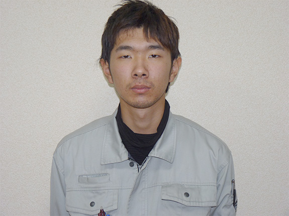 2年前に入社した新入社員の鈴木君